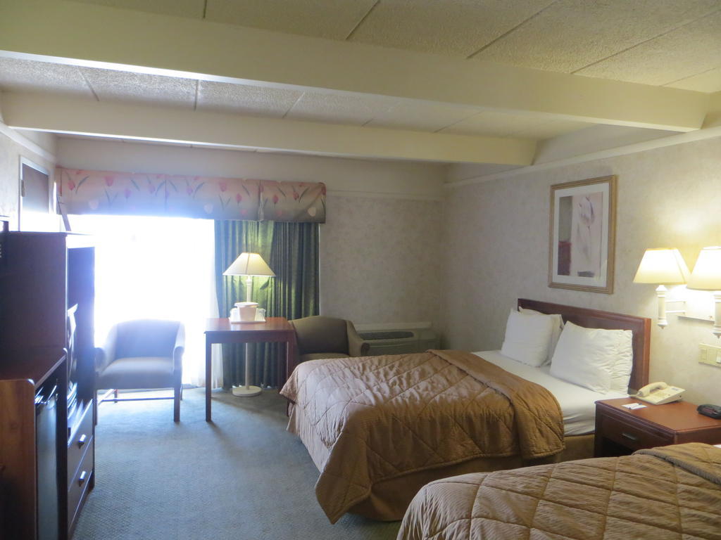 Rodeway Inn Skokie Bagian luar foto
