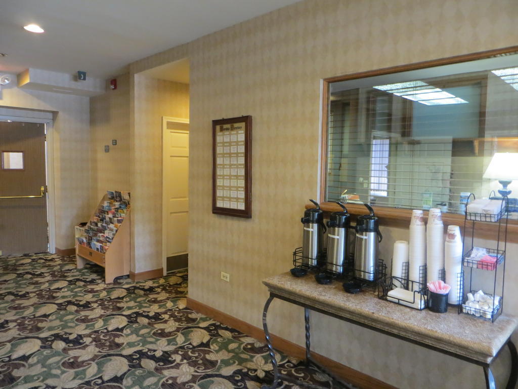 Rodeway Inn Skokie Bagian luar foto