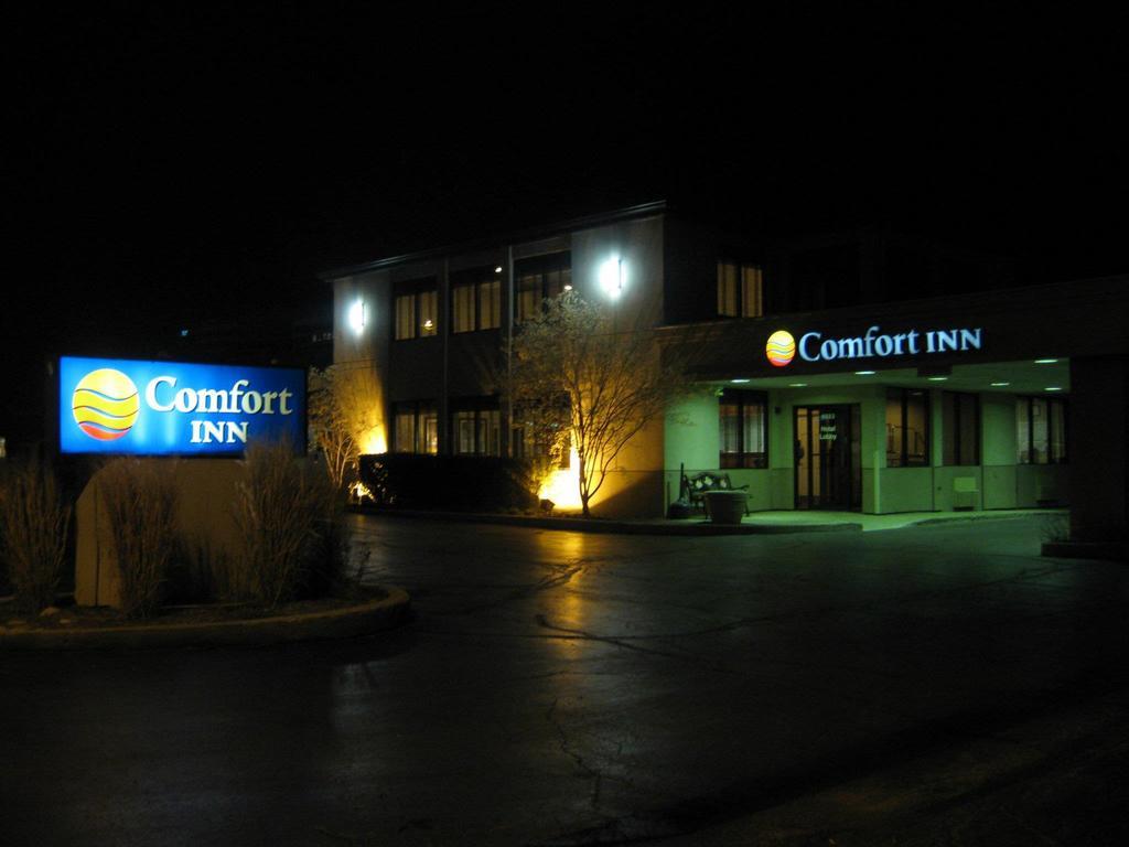 Rodeway Inn Skokie Bagian luar foto