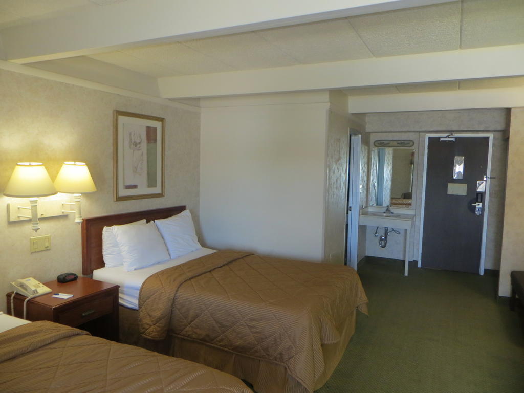 Rodeway Inn Skokie Ruang foto